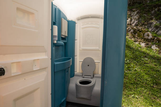 Best Portable toilet rental cost  in Garden Plain, KS